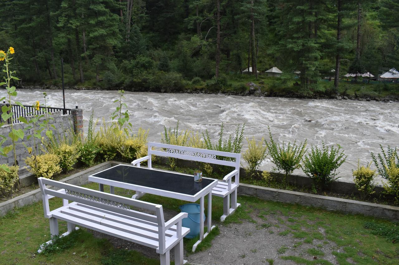 White House Kasol Hotel Buitenkant foto
